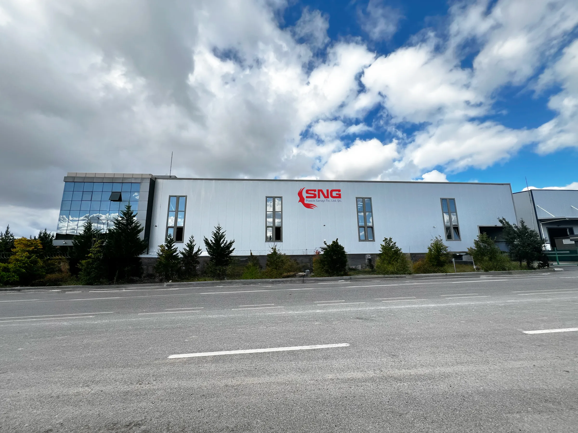 The SNG Plast plant, seen from the road